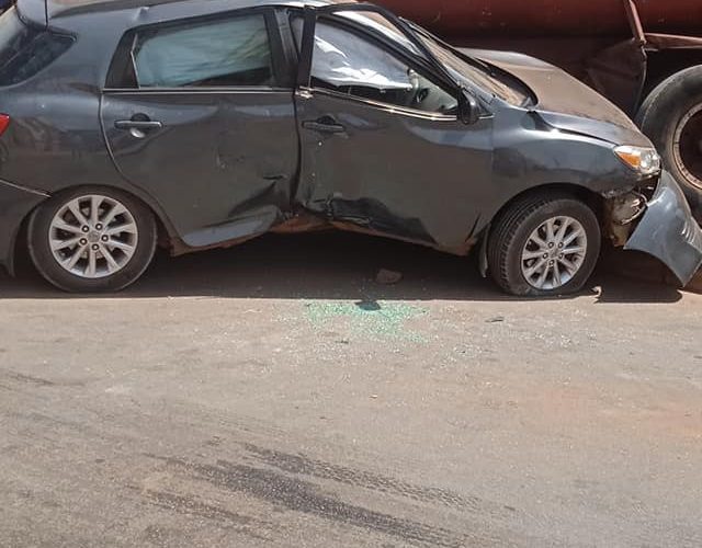 Pregnant woman escapes death as she rams her car into water tanker in Jos