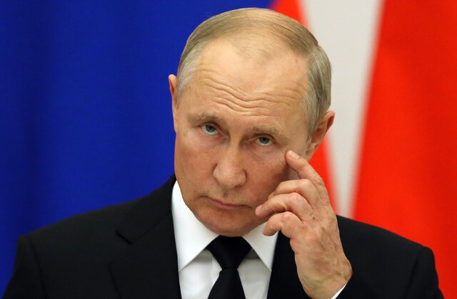 Biden Calls For Putin’s Removal, Warns Of ‘Decades Of War’