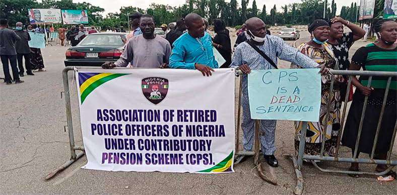 Retired Police Officers Stage Nationwide Protest Over “Discriminatory Pension Scheme”
