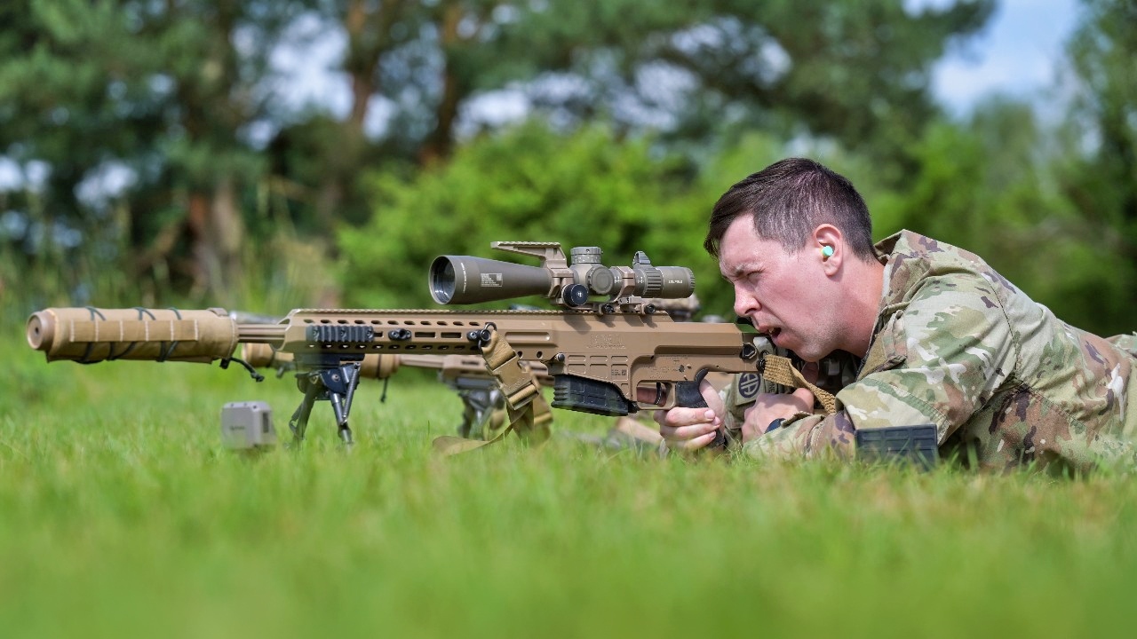 Ukrainian Sniper Sets New World Record With 13,000-Foot Kill