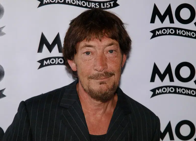 Chris Rea, Singer of “Driving Home for Christmas,” Dies at 74