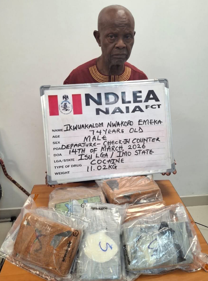UK-bound 74-year-old grandpa arrested at Abuja airport with 11kg cocaine concealed in food items and balloons (videos)