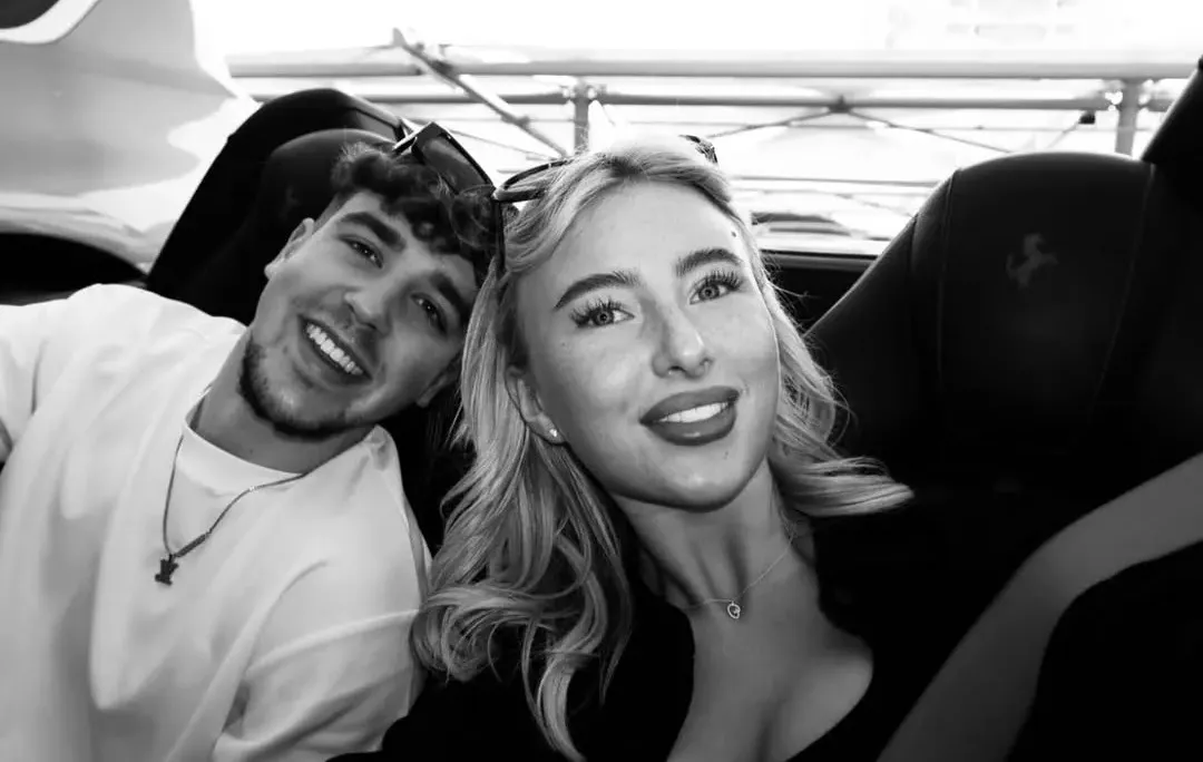 22-year-old Sheffield United player Oliver Arblaster announces pregnancy with football club’s manager’s daughter