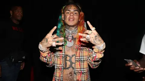 Rapper Tekashi 6ix9ine says his girlfriend will abort baby if it’s a girl