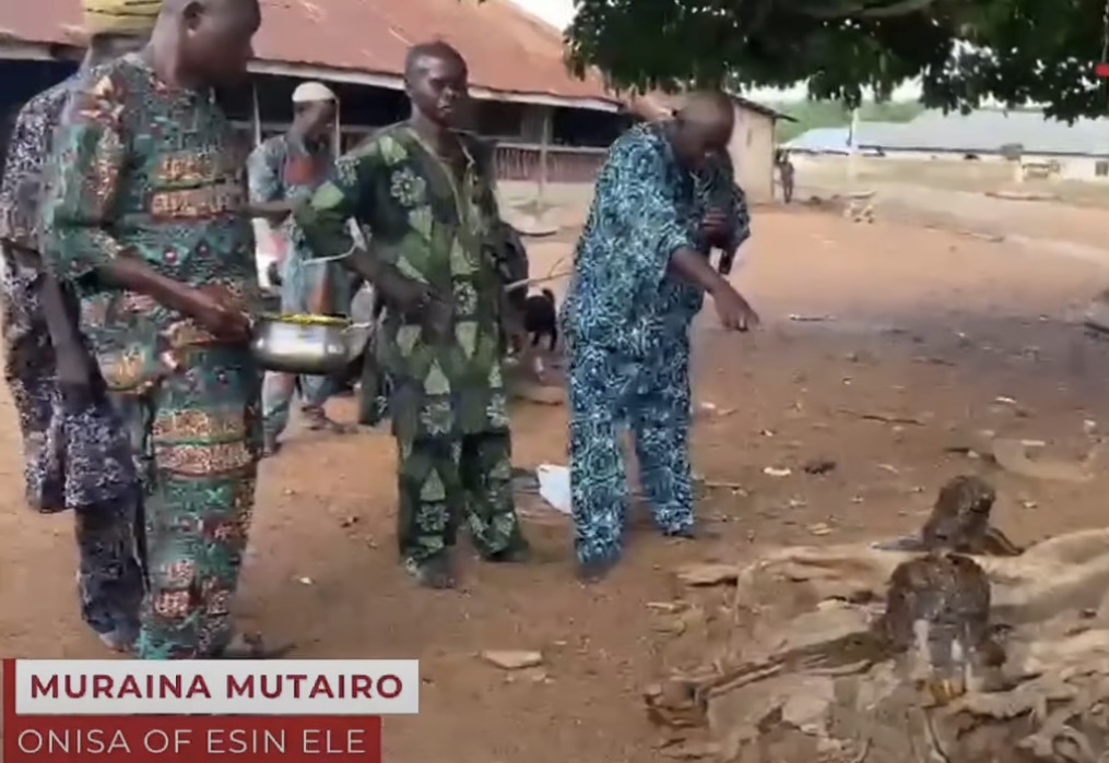 Onisa of Esin Ele evokes gods of their land to hunt down kidnappers of school children and teachers in Oyo (video)