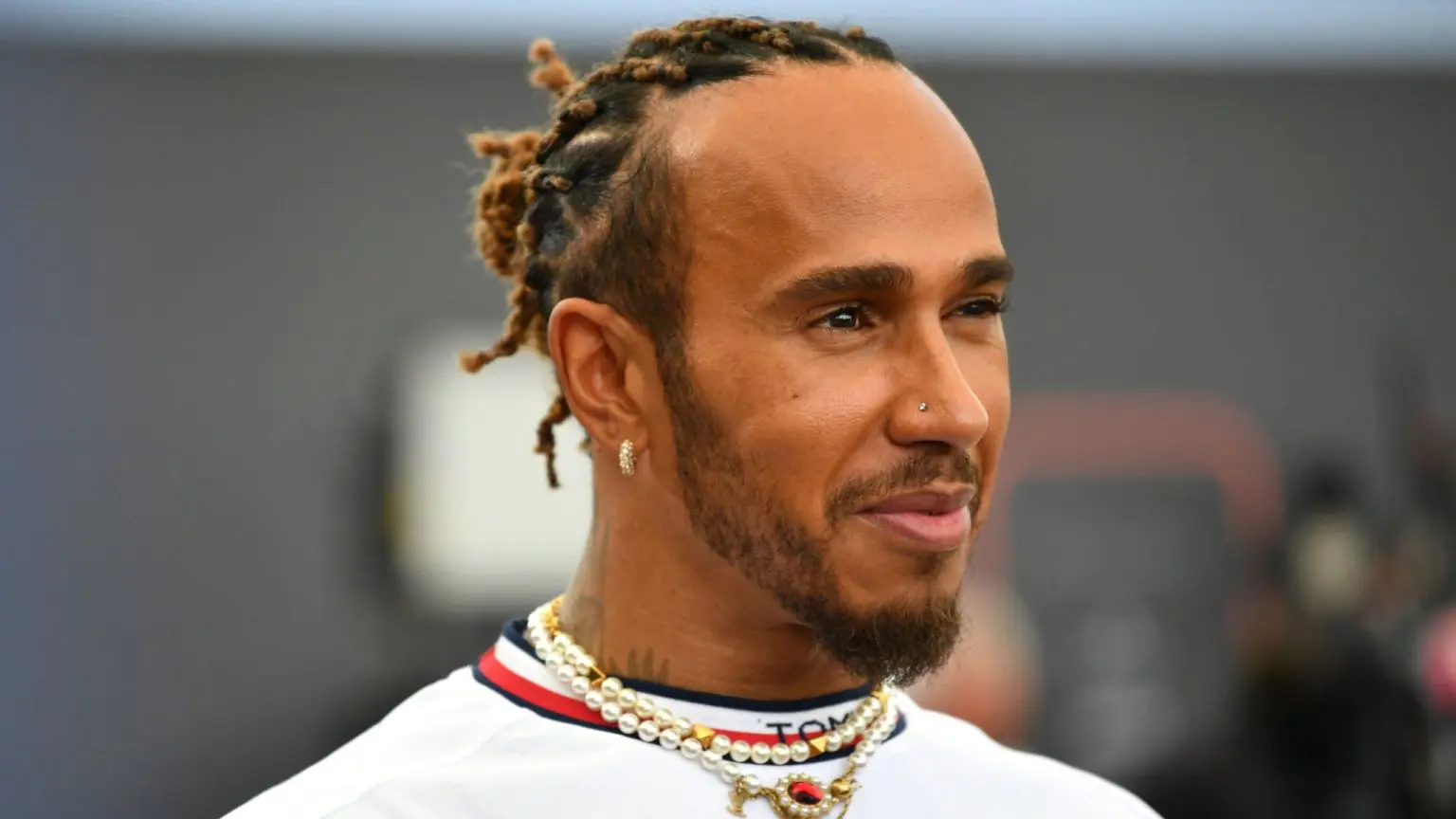Lewis Hamilton Shares Prediction Ahead of Arsenal vs PSG Champions League Final