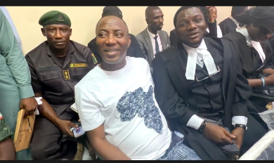Court Session Begins as Sowore Arrives From Kuje Prison