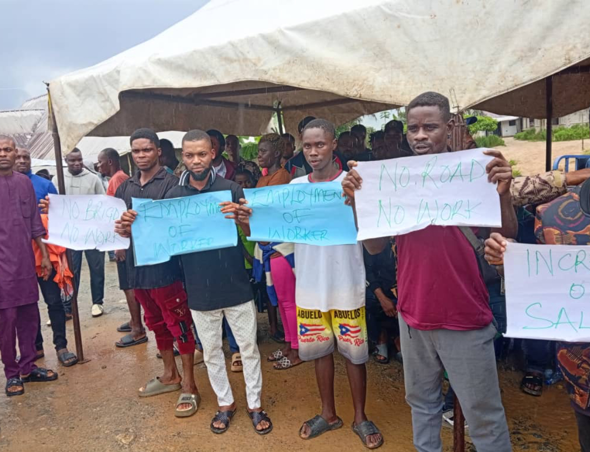 Residents Protest Neglect, Call for Urgent Action on Collapsed Bridge in Akwa Ibom