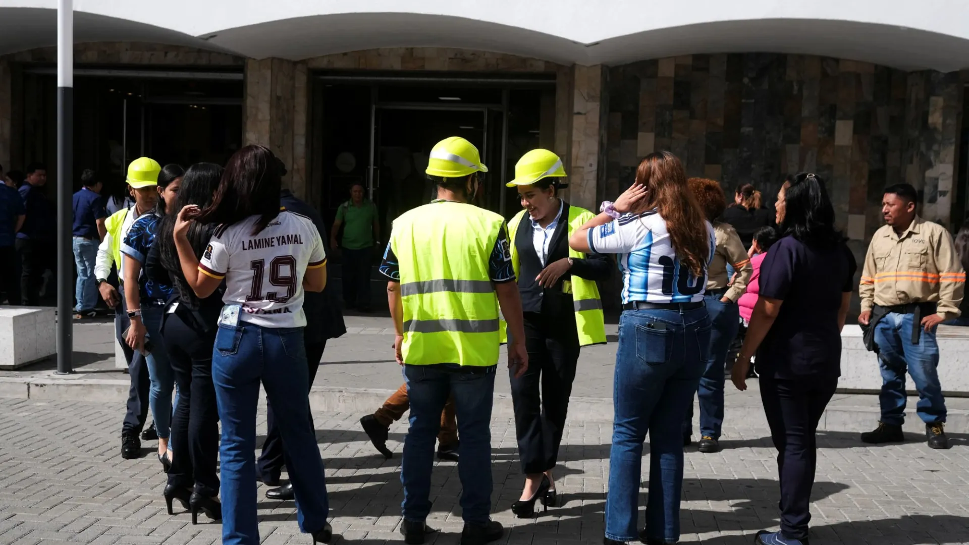 Southern Mexico hit by 7.3 earthquake which triggered tsunami alert